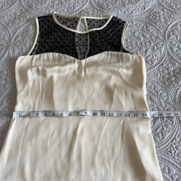 Milly silk sleeveless blouse top with buttons on the sides, cream/black size 8 - Picture 10 of 11
